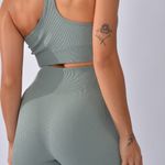 Short Fitness Cintura Alta Verde Canelado Básico