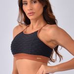 Top Fitness Com Bojo Preto e Marrom Jacar Aura