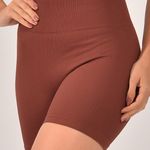 Short Fitness Cintura Alta Marrom Lumine