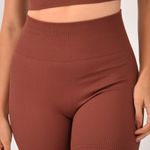 Conjunto Short Fitness Cintura Alta Marrom Lumine