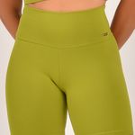 Bermuda Fitness Poliamida Lisa Verde Básica