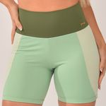 Bermuda Fitness Feminina Recortes Verde Tropic