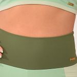 Bermuda Fitness Feminina Recortes Verde Tropic