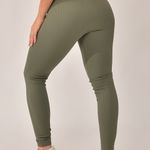 Legging Fitness Canelada Básica Verde Bold