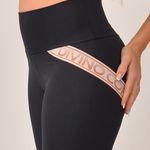 Bermuda Com Elástico Divino Corpo Marrom Label