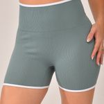 Short Fitness Cintura Alta Verde Clean