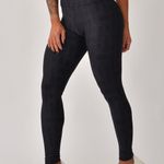 Legging Fitness Cintura Alta Preta DC