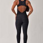 Macacão Jacquard Com Alças Largas Preto DC