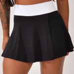 Short Saia Fitness Preto Flora