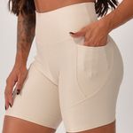 Bermuda Fitness Com Bolso Off White Pure