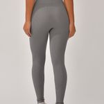 Legging Canelada Cós Alto Cinza Bela