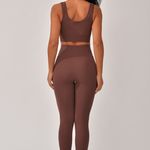 Conjunto Legging Canelada e Top Decote Marrom Bela