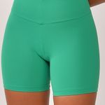 Short Fitness Básico Verde Bandeira Light