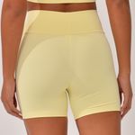 Short Fitness Básico Amarelo Light