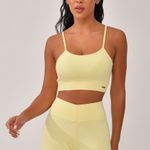 Conjunto Short Fitness Básico Amarelo Light
