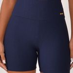 Short Fitness Marinho Jacquard Crochê
