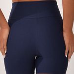 Short Fitness Marinho Jacquard Crochê