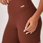 Short Fitness Marrom Jacquard Crochê