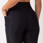 Bermuda Fitness Com Bolso Preta Pure