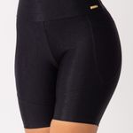 Bermuda Fitness Com Bolso Preta Pure
