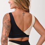 Top Alta Sustentação Preto e Off White Horizon