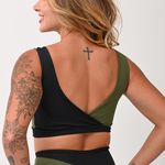 Top Alta Sustentação Preto e Verde Horizon