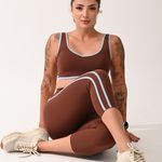 Calça Legging Curta Marrom Com Listras Capri