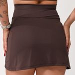 Short Saia Fitness Marrom Fluir