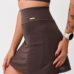 Short Saia Fitness Marrom Fluir