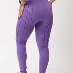Legging Lilás Linhas Seamless