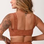 Top Com Bojo Marrom Jacquard Love