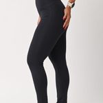 Legging Preta Cós Alto Com Detalhe Levanta Bumbum UP