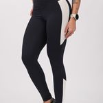 Legging Fitness Preta Recortes Iris