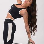 Legging Fitness Preta Recortes Iris