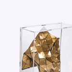 Caixa Acrílico Escultura Latão 22x55x6h | Ouro