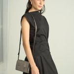Bolsa Nara Couro Metalic Bala | Carbono