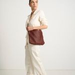 Bolsa Solange Média Couro e Camurça Tressê Tela | Açaí, Marsala