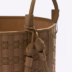 Cesto Paraty Couro Tressê Maxi Tiras 34x35 | Taupe