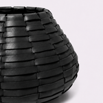 Vaso Vulcão Maia Couro Tressê 30x18h | Preto
