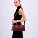 Bolsa Andy Cilindro Couro Tressê | Cereja