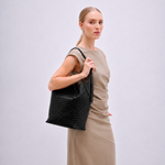Bolsa Audrey Hobo Couro Tressê | Preto