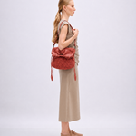 Bolsa Leni Couro Tressê Tela  | Coral