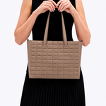 Bolsa Dominó Grande Couro Tressê | Capuccino