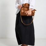 Bolsa Marcela Bucket Couro | Caramelo, Ouro