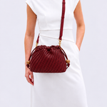 Bolsa Leni Bucket Couro Tressê | Cereja