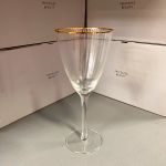 Taça de Vidro Wolff Para Vinho 400 ml Borda Dourada Lines 2 Peças