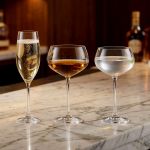Jogo com 18 Taças de Cristal Para Champagne e Vinho Linha Megan Bohemia