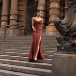 Vestido Longo Nyelis Marrom 