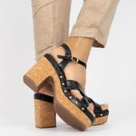 Sandalia Plataforma Preta Salto Cortiça Tachas Douradas