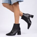 Bota Cano Curto Preta Salto Bloco Bico Fino